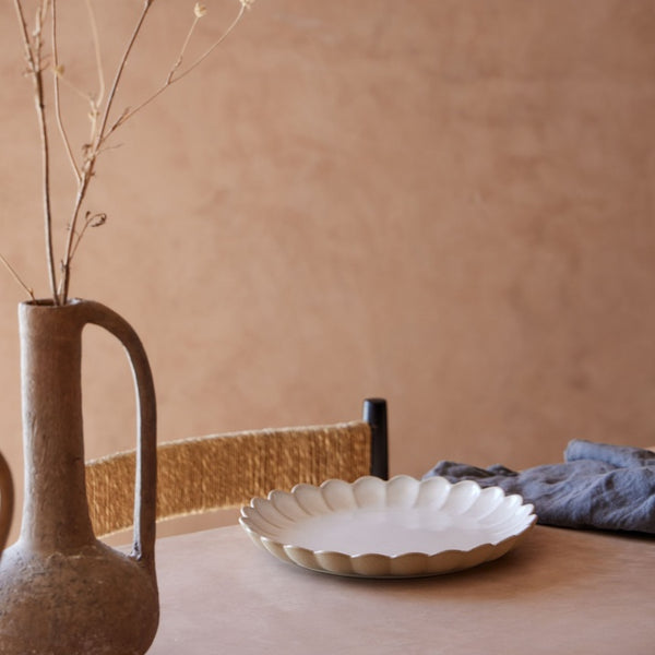 Dinner plate 28