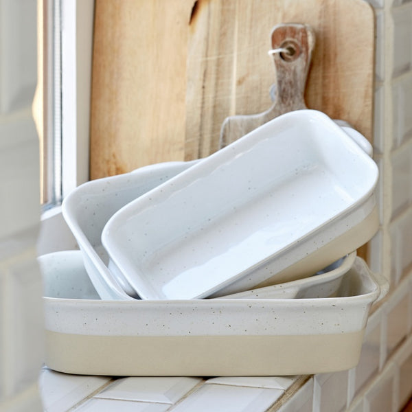27cm square baking tray
