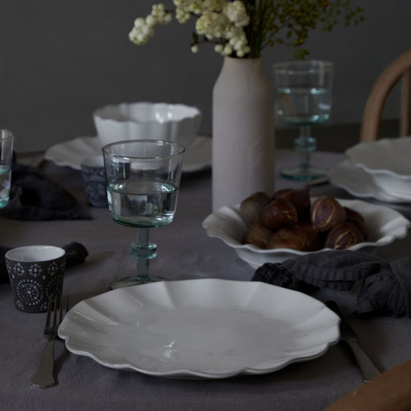 Dinner plate 28