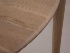 Rectangular Dining Table with Natural Wood Finish & Modern Style
