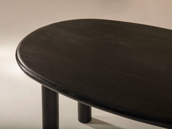 Modern Oval Dining Table – Solid Mango Wood Kitchen Table