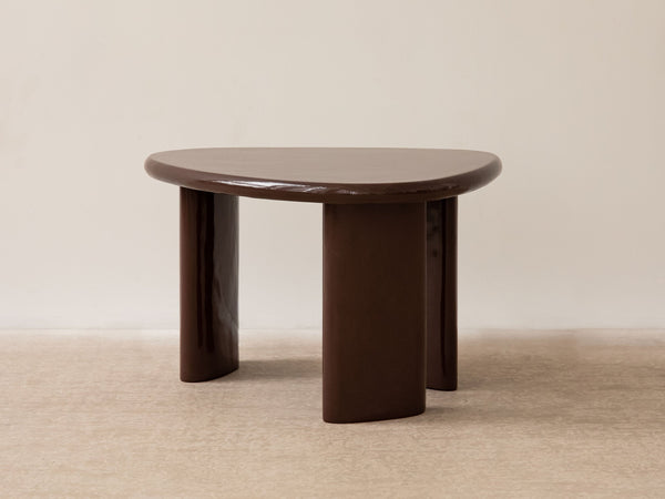 Modern Sculptural Coffee Table – Glossy Organic Accent Table