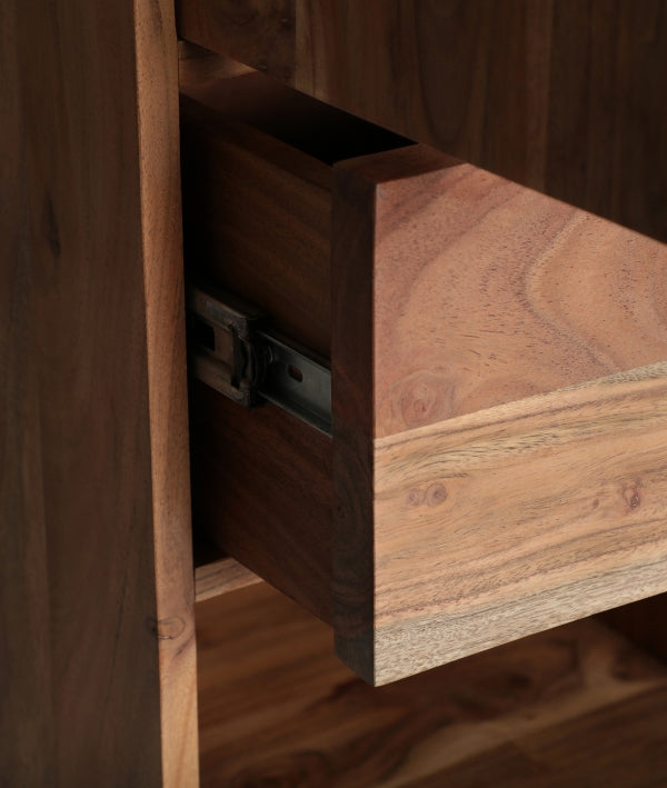 BLESLE WARDROBE