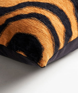 TIGER CUSHION