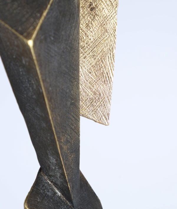 VERTEX DECORATIVE FIGURE H73