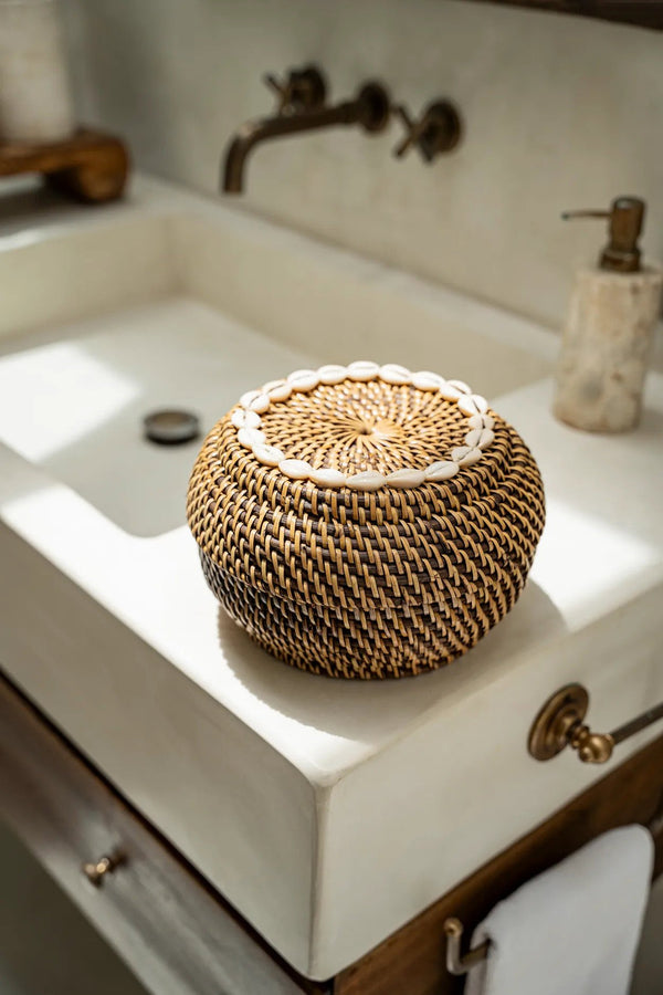 Colonial Peek-a-Boo Basket Natural Brown M