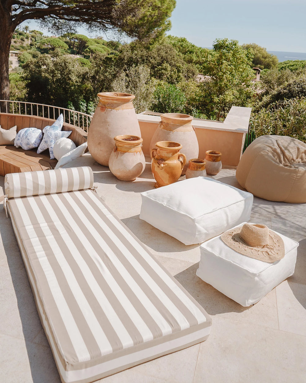 Reversible Mattress – Striped Front & Raffia Back