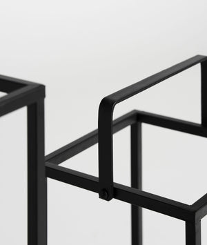 Cailar J/2 Candle Holder