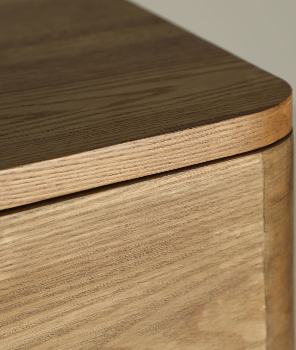 HOEK CHEST OF DRAWERS